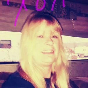 Meet your Posher, Carolyn